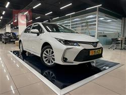 تۆیۆتا کۆرۆلا